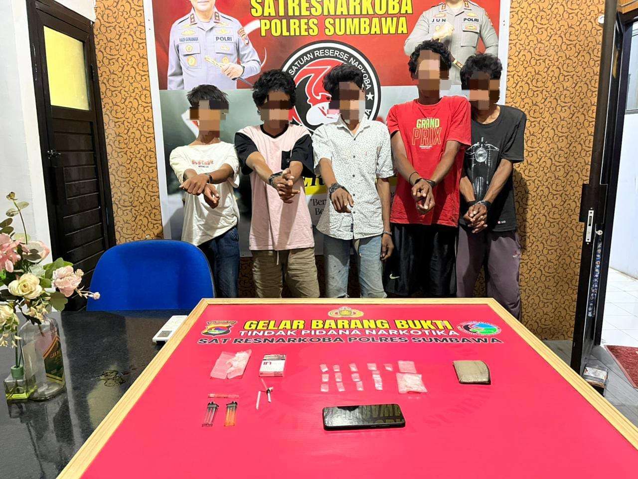 Lagi Nyabu, Lima Pemuda Diciduk Polisi