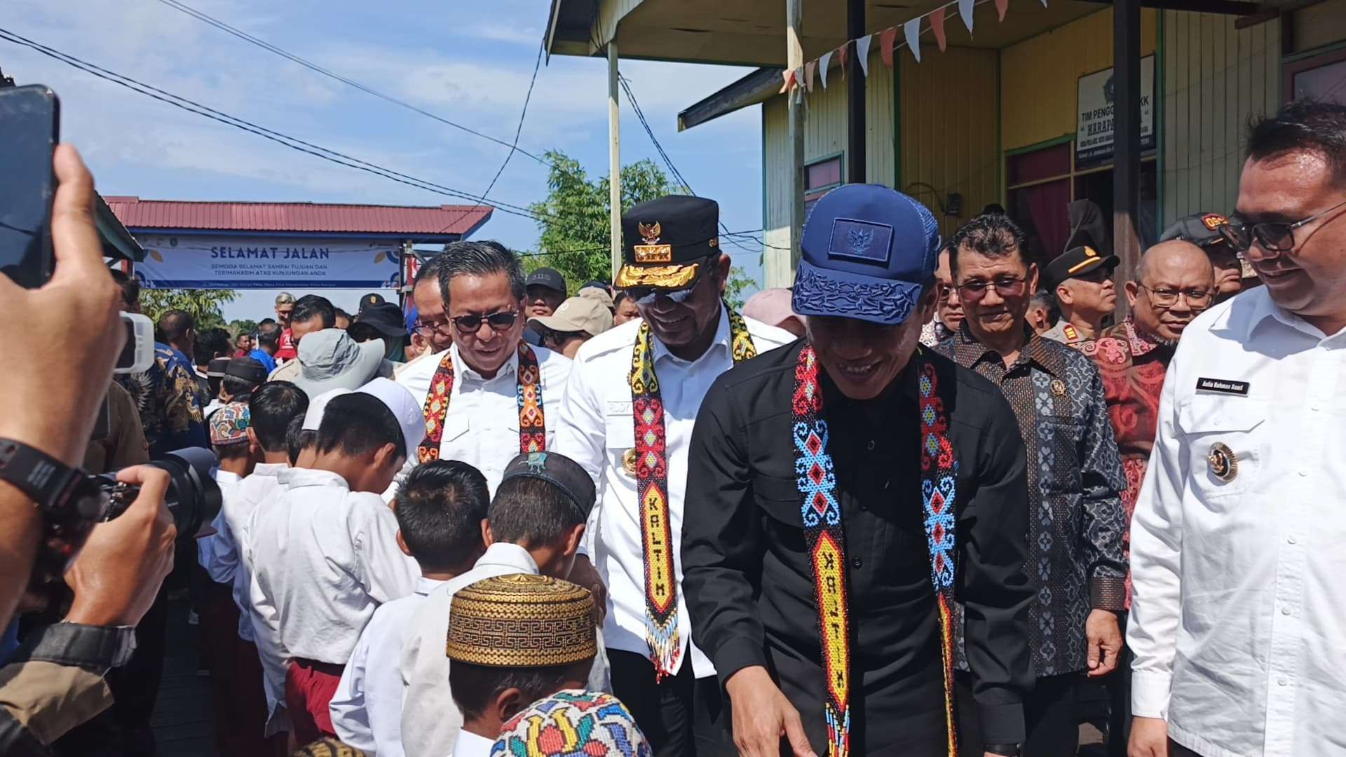 Menteri LHK Kunjungi Desa Pela Kutai Kartanegara